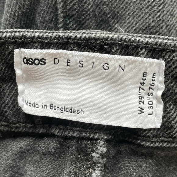 ASOS Black cropped Denim jeans. Size 29x30 - Picture 5 of 6